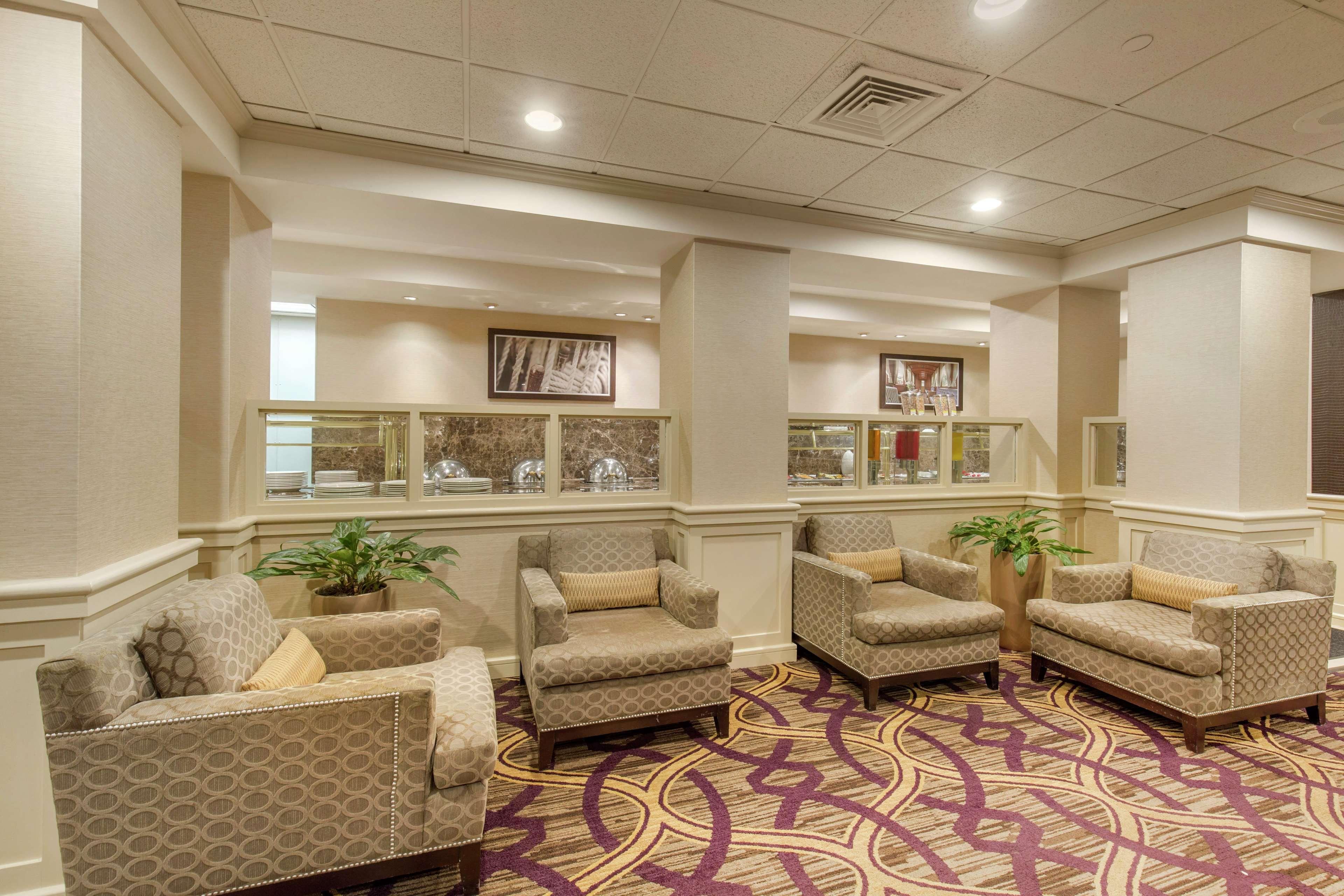 Doubletree By Hilton Downtown Wilmington - Legal District Exterior photo