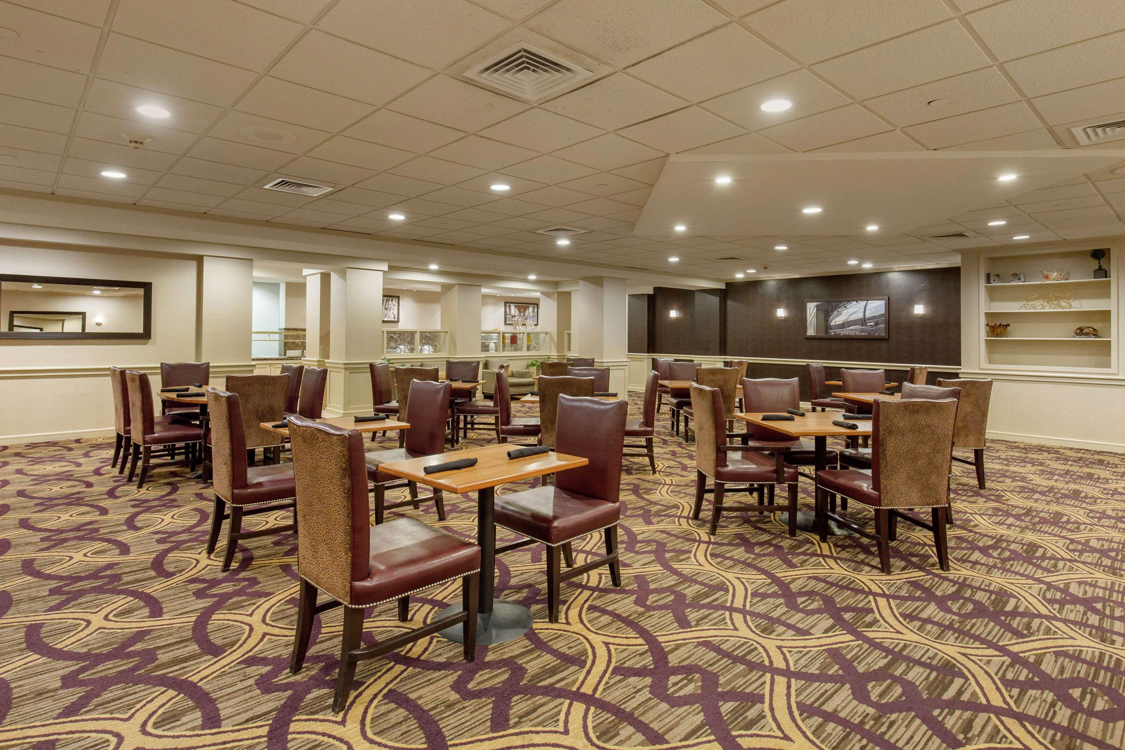 Doubletree By Hilton Downtown Wilmington - Legal District Exterior photo